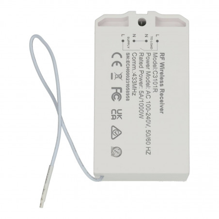 RF receiver for self-powered switch