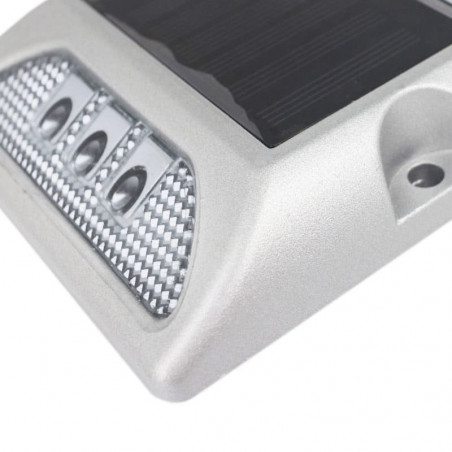 LED-Straßen-Solarleuchte + Reflektor